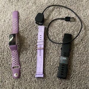 COPY - Rose gold FitBit charge 3